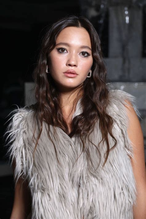 Lily Chee Style, Clothes, Outfits and Fashion• Page 7 of 71 • CelebMafia