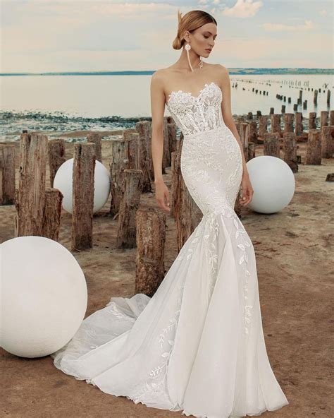 sweetheart neckline wedding dress ideas faqs
