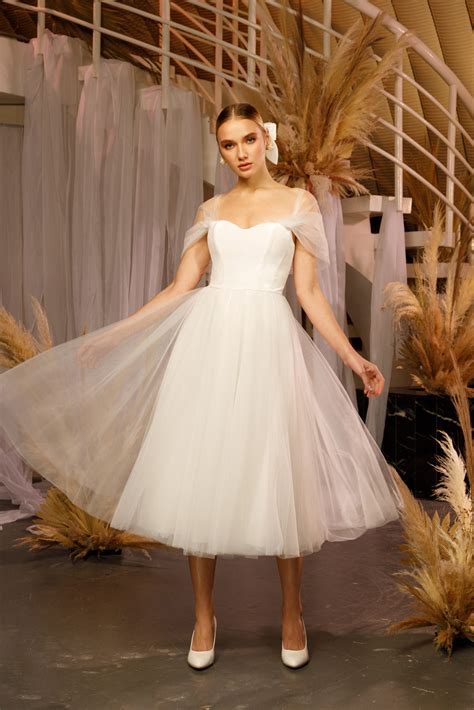 Свадебный салон в Ижевске "Venciano" - Каталог свадебных платьев