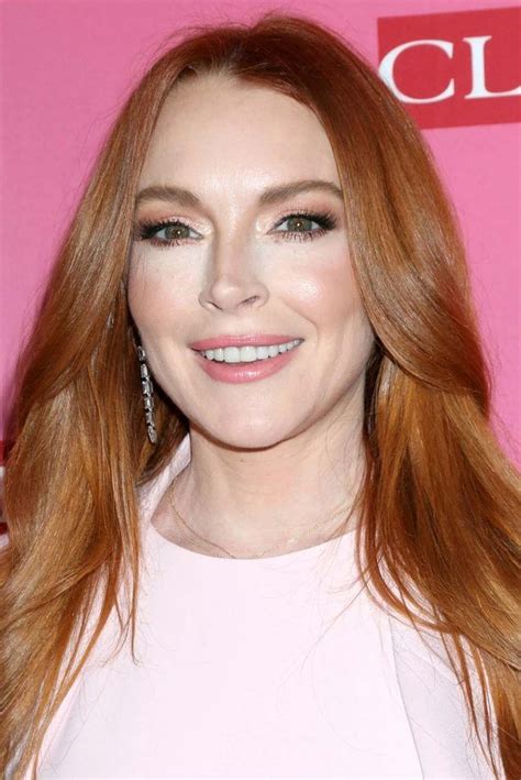 Famous Female Fashion Designers | List of Top Female Fashion Designers