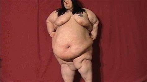 SSBBW Wiggles Jiggles & Walking Around Naked - High Speed Version