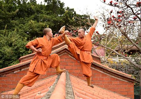Shaolin Kung Fu Monks