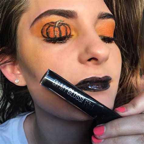 Halloween Pumpkin Eye makeup. Halloween makeup creative makeup pumpkins ...