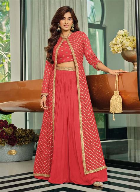 12 Trendy Diwali Lehenga Designs That Look Fashionable