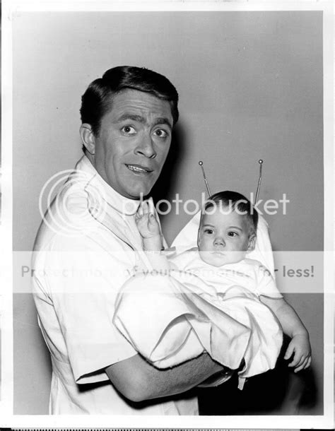 File:Bill Bixby My Favorite Martian 1965.JPG - Wikimedia Commons