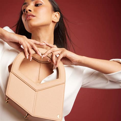 The Trendsetter - Tan – The CAI Store