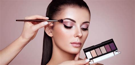 apply eyeshadow   beginners guide  mind blown