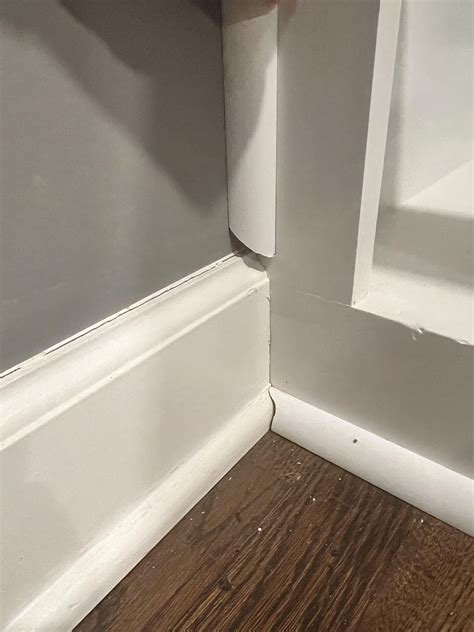 How to cut quarter round to fit moulding : r/BeginnerWoodWorking