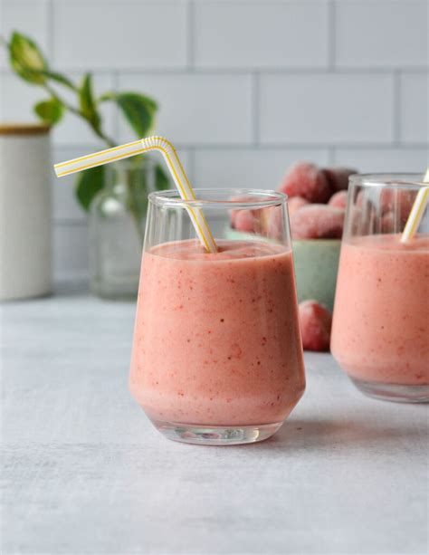 Mango Magic Tropical Smoothie Copycat - Sip Sip Smoothie
