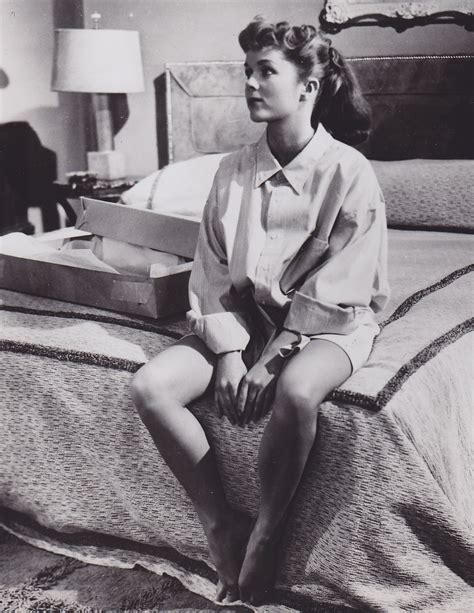 Debbie Reynolds's feet