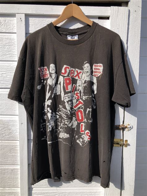 Band Tees × Vintage Vintage 90’s Sex Pistols T-Shirt | Grailed