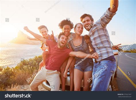 189 952 Group Friends Travel Images, Stock Photos & Vectors | Shutterstock