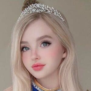 Evie Lee Mikomin - Bio, Family | Famous Birthdays