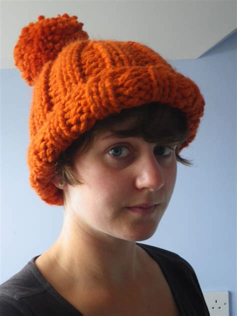 An Apology For an Idler: FO Friday: bobble hats!