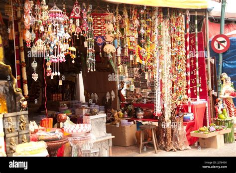 Deepavali malaysia hi-res stock photography and images - Alamy