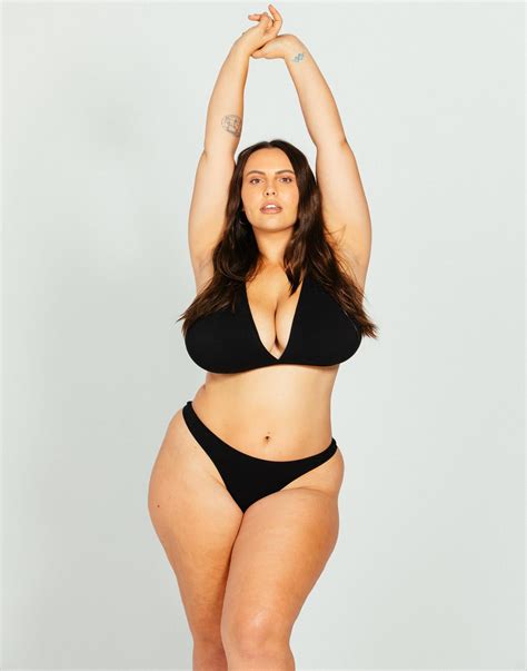 Subreddit dedicated to curvy model Anna Krylova