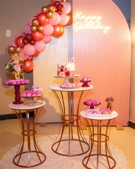 O Que Servir Numa Festa De Quinze Anos Simples - Festa de 15 anos simples: 100 ideias lindas e acessíveis