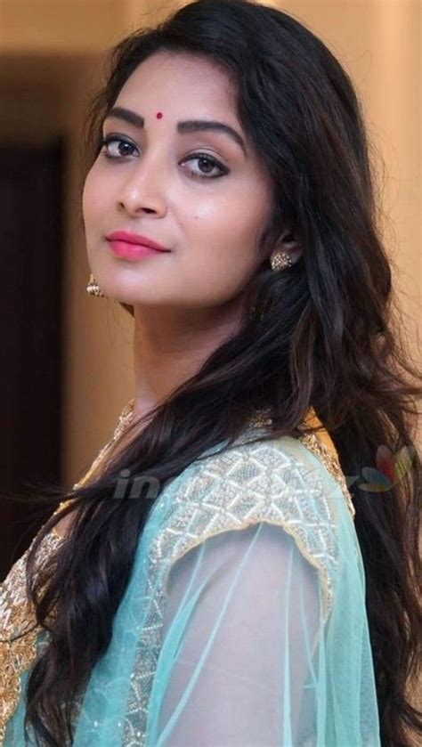 indian bhabhi wallpapers top  indian bhabhi backgrounds