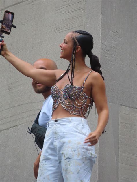 The Real Story Behind Aubrey Keys' Nude Photo Leak And Recovery Image 19
