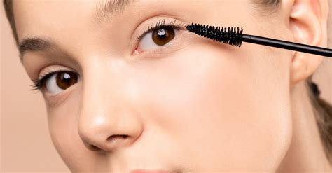 Mascara On Eyelashes · Free Stock Photo