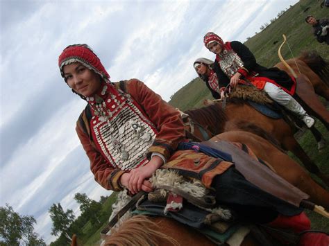 Pin by Tatiana Romanova on народы России | Traditional outfits, Horse ...