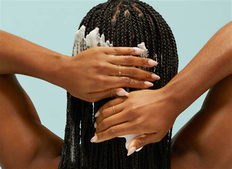 Women celebrate 4C hair texture in a new viral beauty campaign