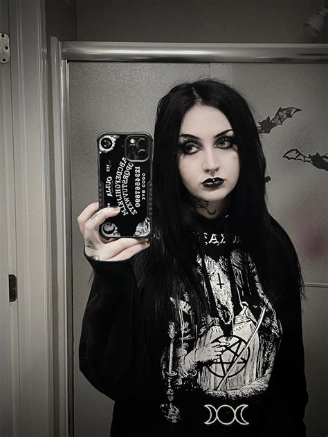 horrorhailey's Amazon Page