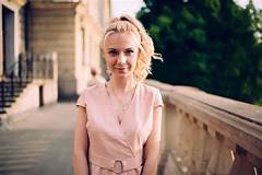 Sarah Powers Advice To Young Women This Is What She Wishes She Knew