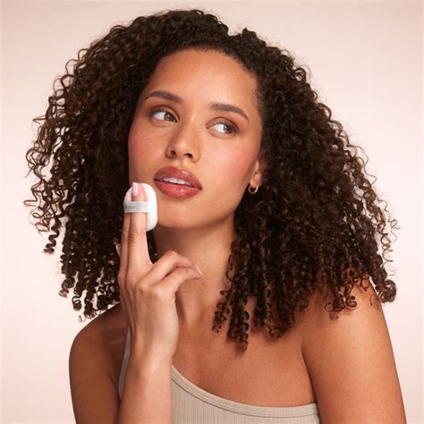 ways   setting powder    makeup artist rms beauty