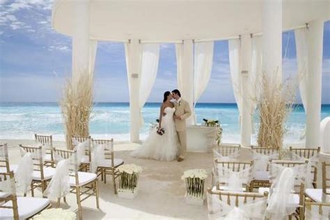 Palace Resorts Destination Weddings by VIP VacationsVIP Vacations Inc ...