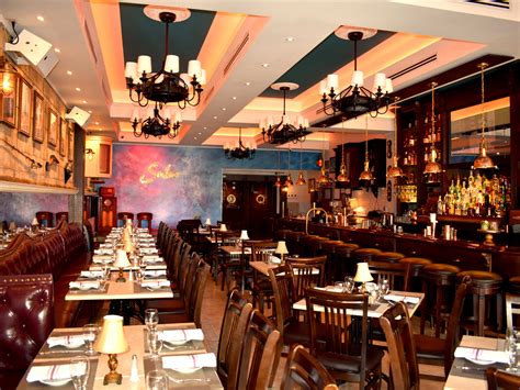 7 Miami Restaurants With Live Music - Miami - The Infatuation