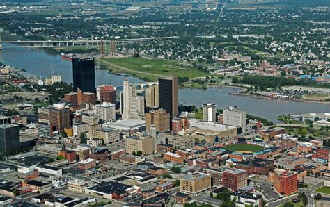 smaller sized glass city toledo ohio   mouth   maumee