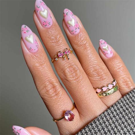 20 Pink Valentine's Day Nail Ideas That Are Flirty and Fun