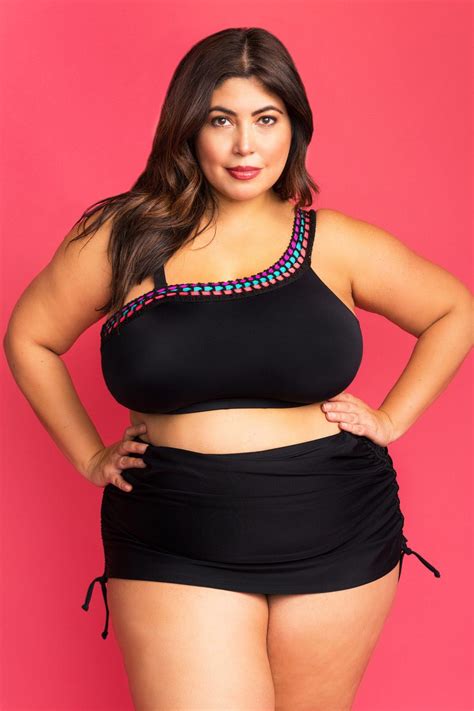 JCPenney and Jessica Milagros Make a Splash with Trendy Boutique Plus