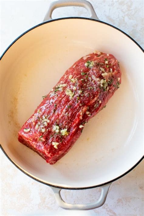 What is the Internal Temperature of Rare Roast Beef?