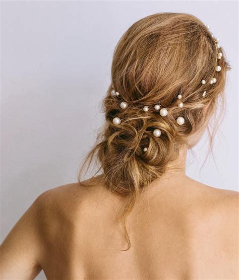 pin en wedding hair  makeup inspo tocados