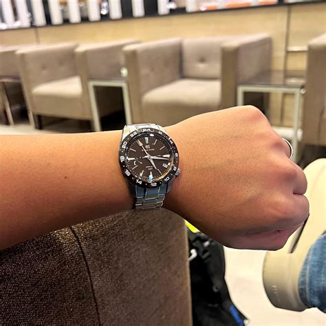 Flying to Singapore to pick up 4 new watches for the collection ️ this hobby is fun but