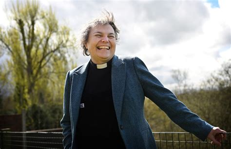 Rachel Mann, the Trans Reverend who wants to break the ‘purple ceiling