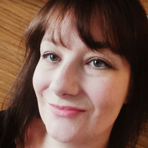 Introducing fellow indie author Nicole Thorne | Coral McCallum