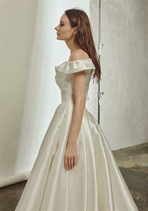 Annasul Y Mikado Princess Wedding Dress HK | Designer Bridal Room
