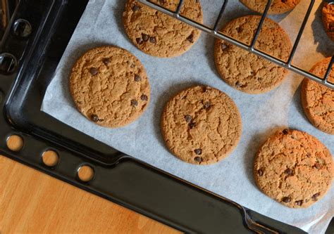 How to Fix Flat Cookies (And What to Do with Them If It's Too Late ...