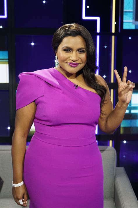 Mindy Kaling shows off weight loss in sequins at Vanity Fair Oscar