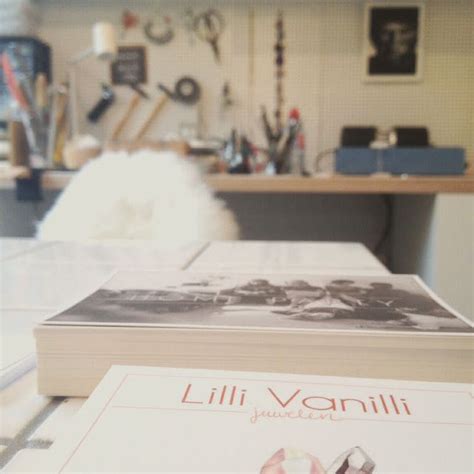 68 best images about lilli vanilli on Pinterest | Feathers, Spring and Met