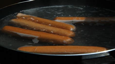 The Boiling Point: A Simple Trick To Know When Your Hot Dogs Are Done