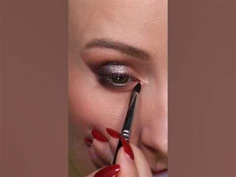 Небольшая классика - затемненный уголок 😉 #макияж #макияжглаз # ...