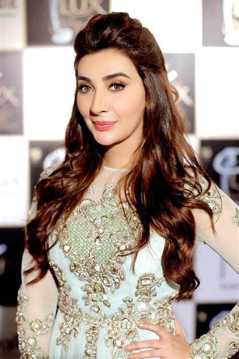 #AyeshaKhan at #LSA2016 Lux Style Awards 2016 Pakistani Actress Image