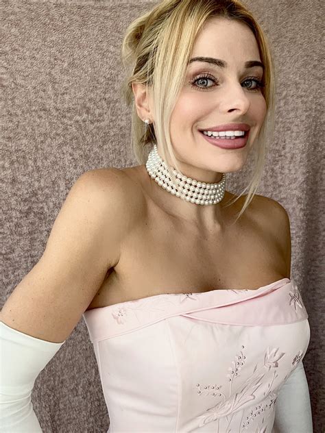 Margot Robbie Lookalike - 5th Avenue Events & Entertainment