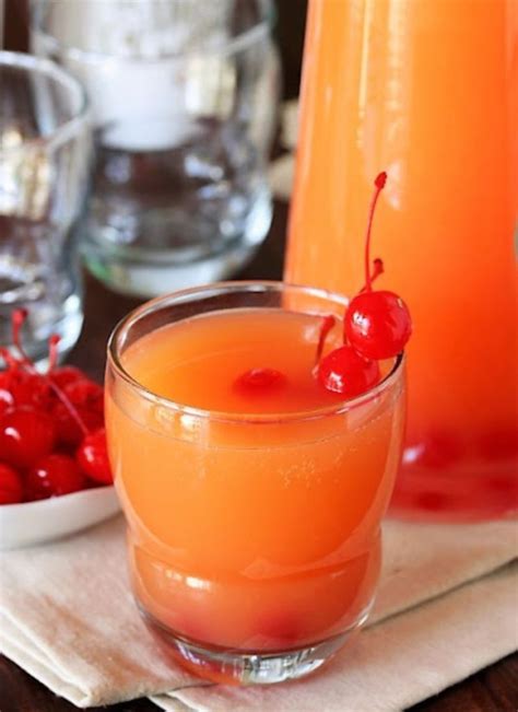 19 Fun Easy Christmas Punch Recipes & Party Drinks For Kids