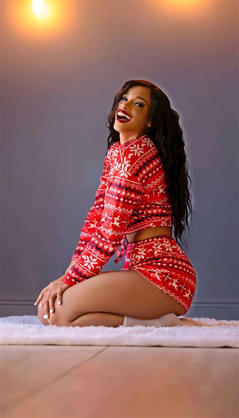 Kaci Lennox - 20 Images : r/ThePCW