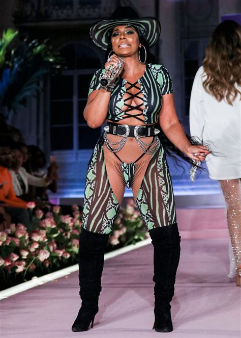Ashanti Skimpy Outfit - Hot Celebs Home
